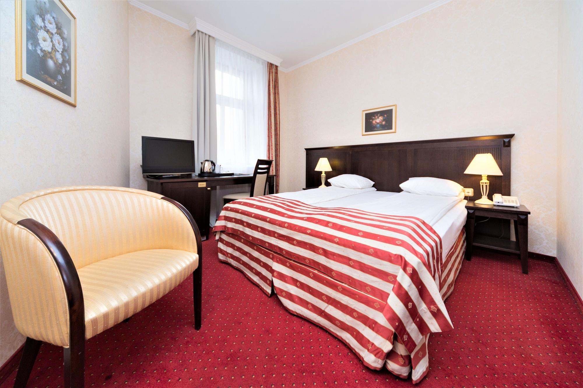 Rixwell Gertrude Hotel Riga Esterno foto